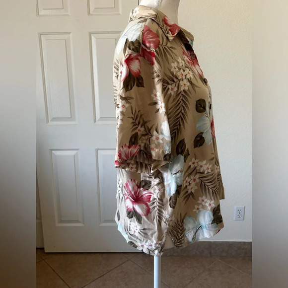 Bahama Beach Womens Blouse Tropical Beige Short Sleeve Collared Button Up XL - Picture 4 of 13